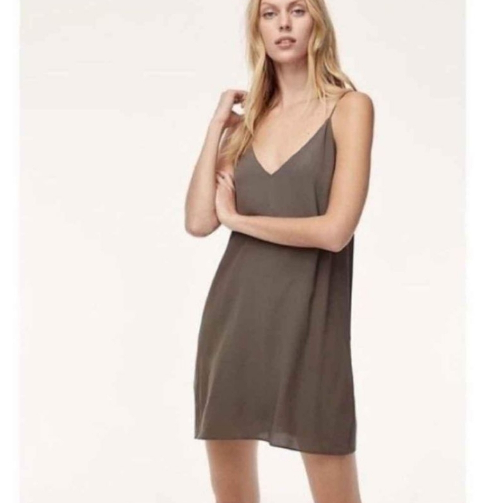 Wilfred free Vivienne slip dress